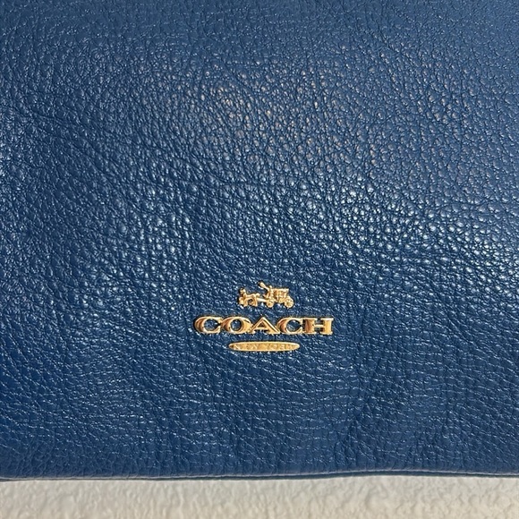 Coach Carrier Blue Pebbled Leather Mini Shoulder Bag With Luxe Gold Chain Strap - Picture 6 of 12